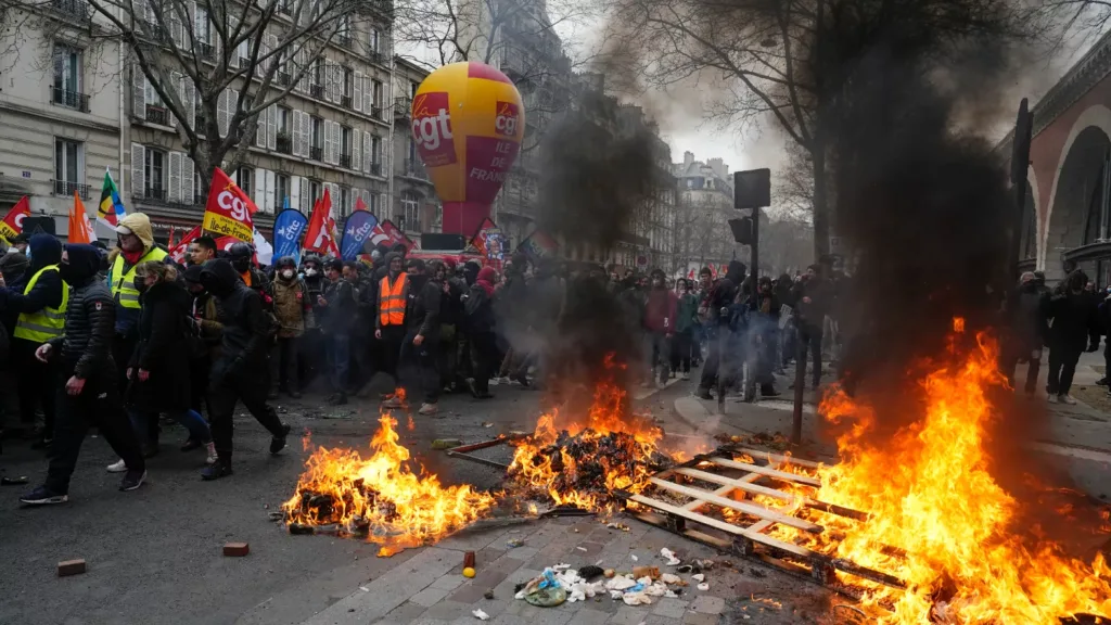 pensions france protests