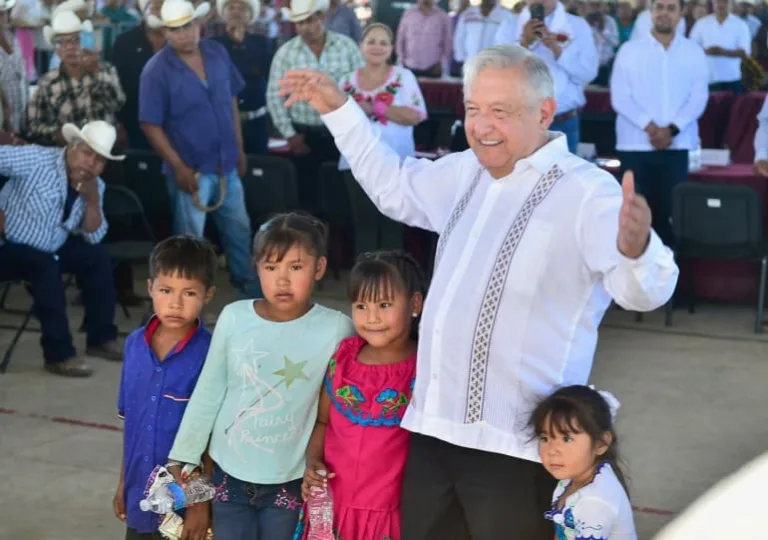 amlo niños yaqui sonora feliz alegre sonrisa (1)