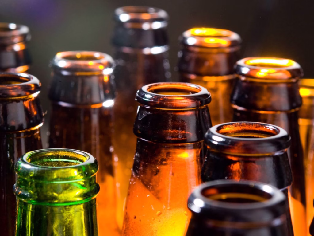GLASS BOTTLE CERVEZA BOTELLA VIDRIO RESTUARATE COMIDA ARCHIVO SERVICIOS
