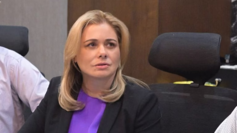 Maru-Campos-destaca-uso-de-equipos-contra-cancer-en-Chihuahua-1200x675