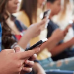 escuela-celulares-estudiantes-1-1024x576
