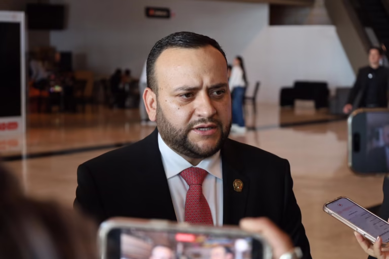 d0dc0dda-6e8d-40cd-8252-616d201596b3