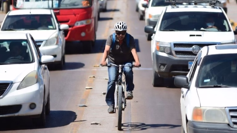 automovil vehiculo ciclista transporte peaton