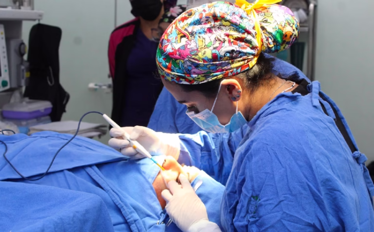 especialistas-llevaron-cabo-multiples-cirugias