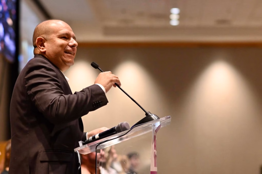 cuauhtemoc estrada podio discurso positivo archivo