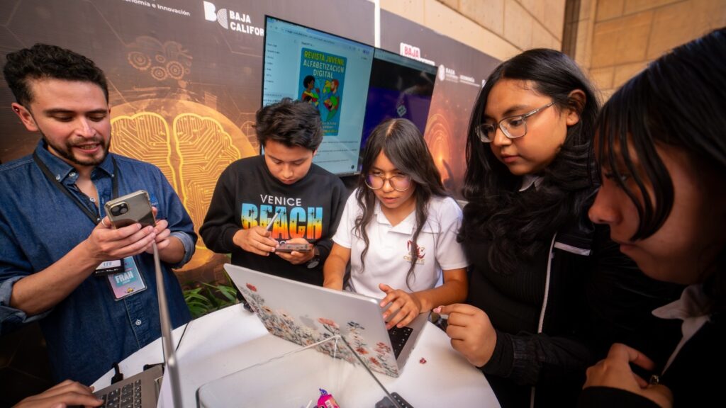 651b2695-8878-4f94-8f6a-3109a43669f6