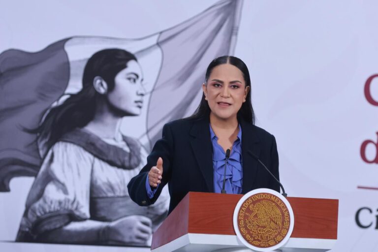 ariadna montiel archivo